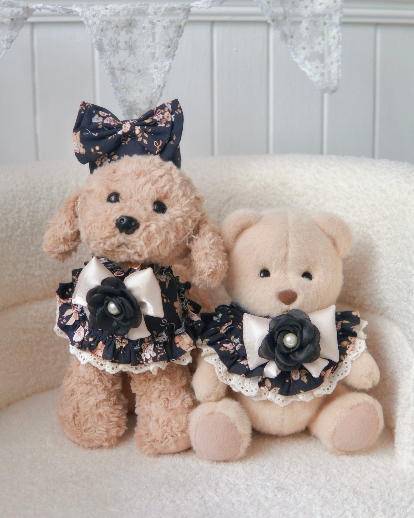 Charlotte’s Teddy Bouquet Collar and Beret